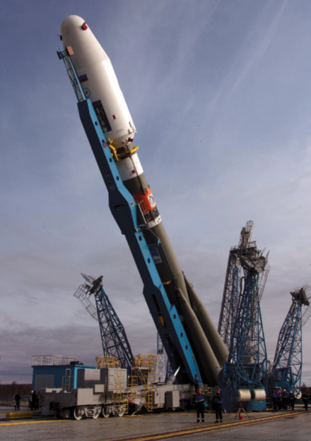 Вертикализация ракеты «Союз‑2.1а»