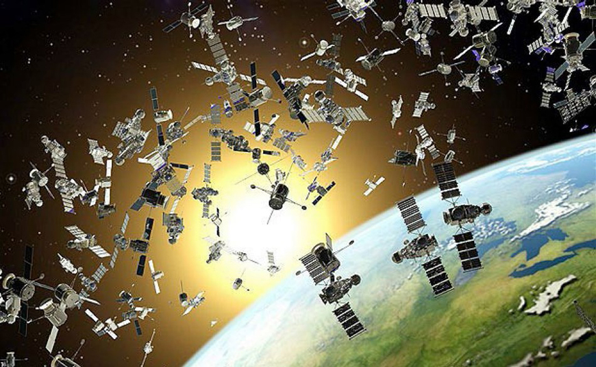 Весьма реальная угроза для Земли с точки зрения распространения космического мусора из-за количественного роста орбитальных спутников в графической интерпретации