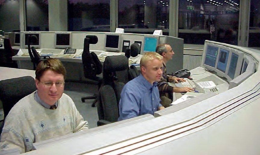 Специализированный пункт управления космического аппарата Rosetta, 2001 год