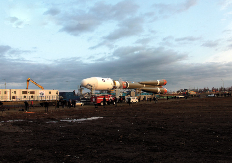 Вывоз  ракеты «Союз‑2.1а» на старт