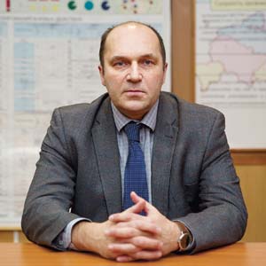 Начальник научно-исследовательской лаборатории № 5 Олег Николаевич Букин