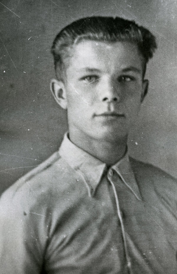 Юрий Гагарин — учащийся люберецкого ремесленного училища № 10 (фото из фондов Музея космонавтики)