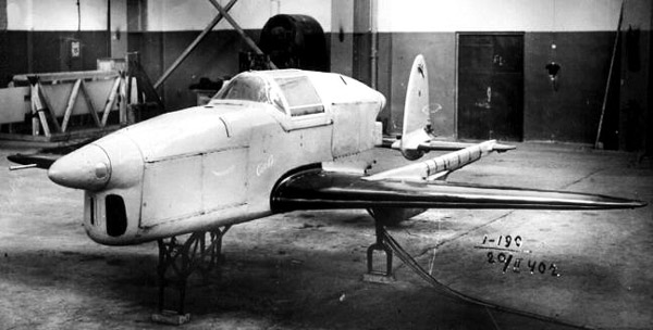 Рис. 11. САМ-13 при подготовке к натурным испытаниям в аэродинамической трубе ЦАГИ