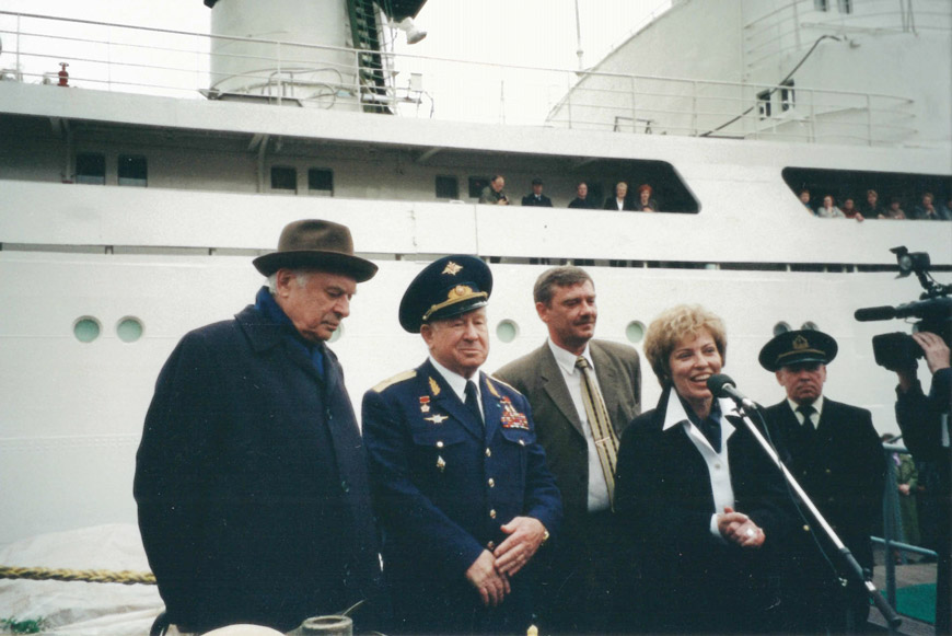 21 апреля 2003 года, открытие выставки «Космическая одиссея» (из фондов Музея Мирового океана)