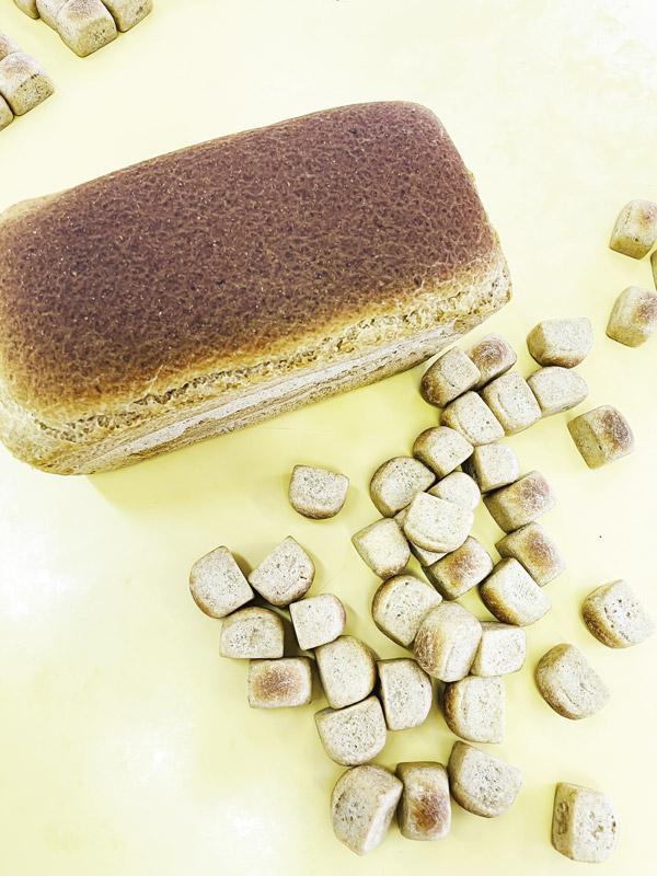 Одна буханка «космического» хлеба весит 4,5 грамма